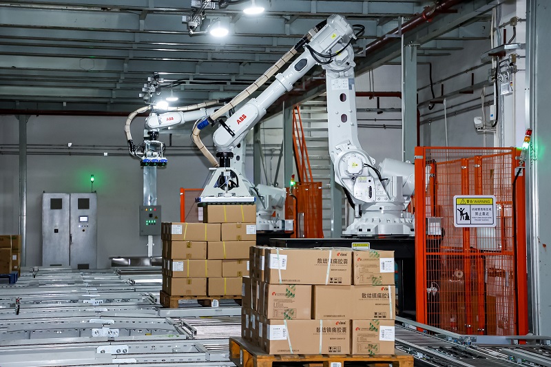 附圖4:在人機配合下,確保了24小時無縫銜接.jpg 附圖4:在人機配合下,確保了24小時無縫銜接.jpg